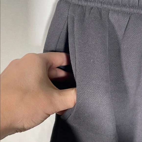 EDIKTED WOMENS BONNEY BOW DETAIL SWEATPANTS WIDE LEG SMALL NWT - Picture 3 of 8